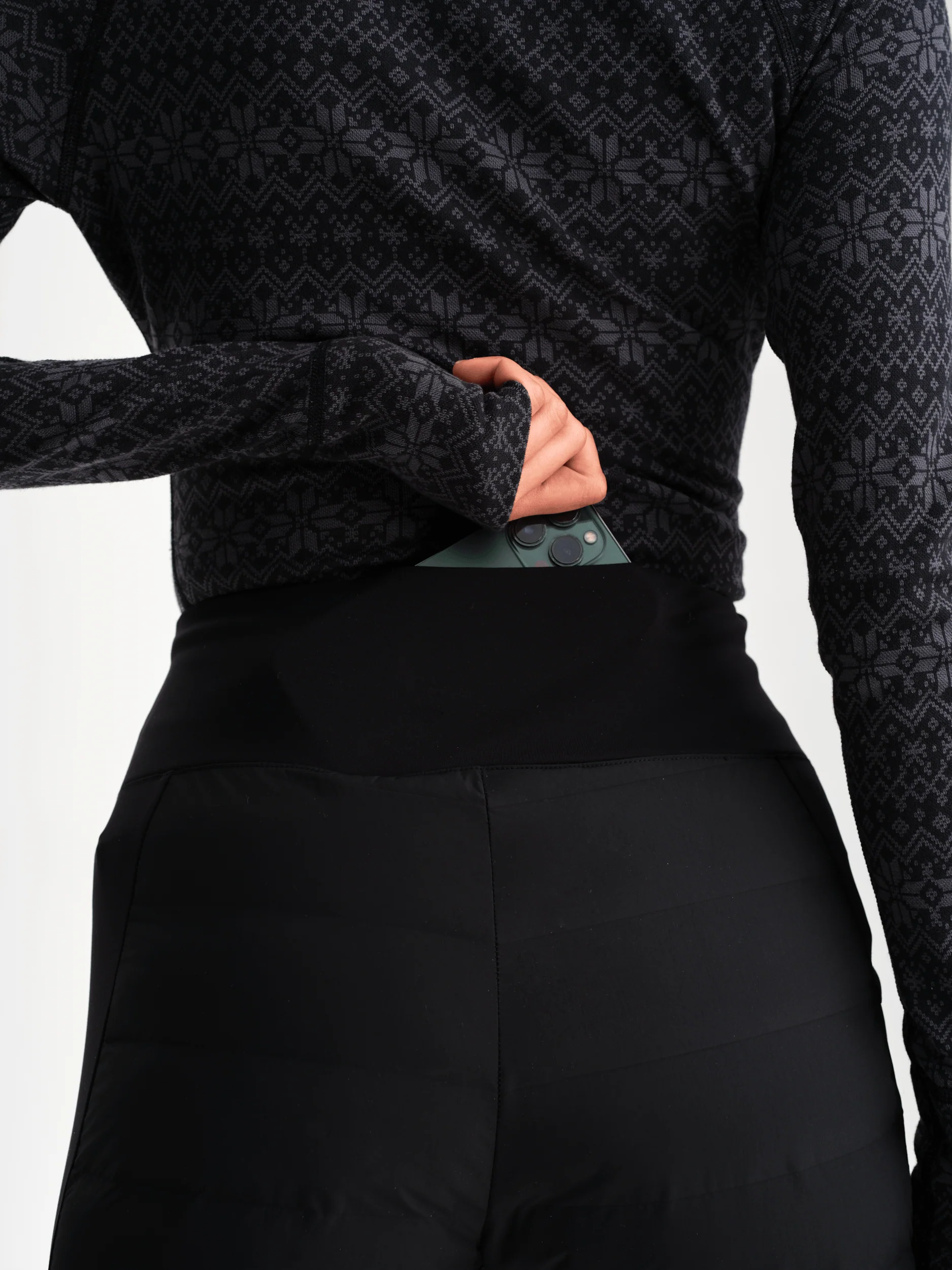 AGNES 3/4 PANT BLACK - Image 6