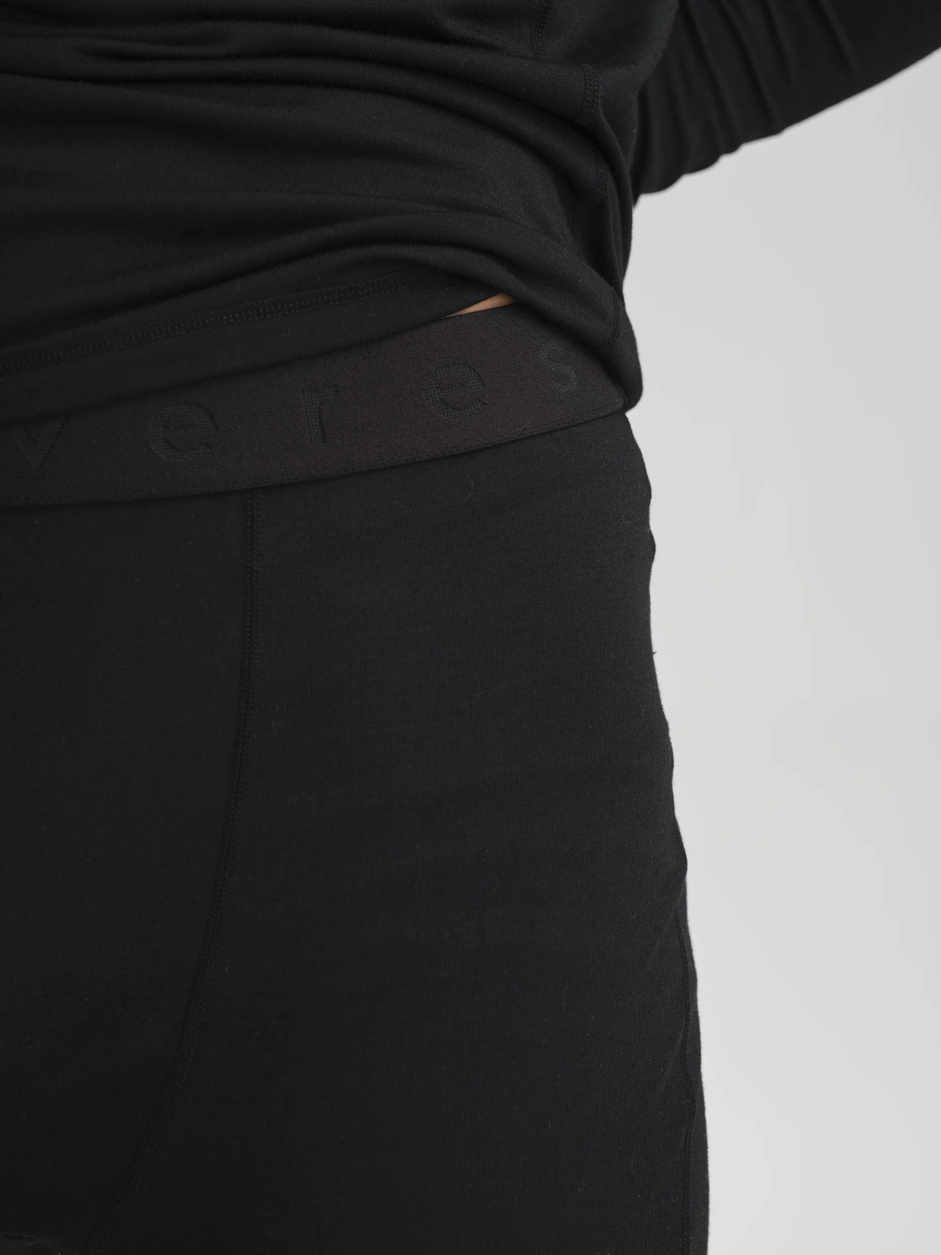 BASE LAYER PANTS BLACK - Image 4