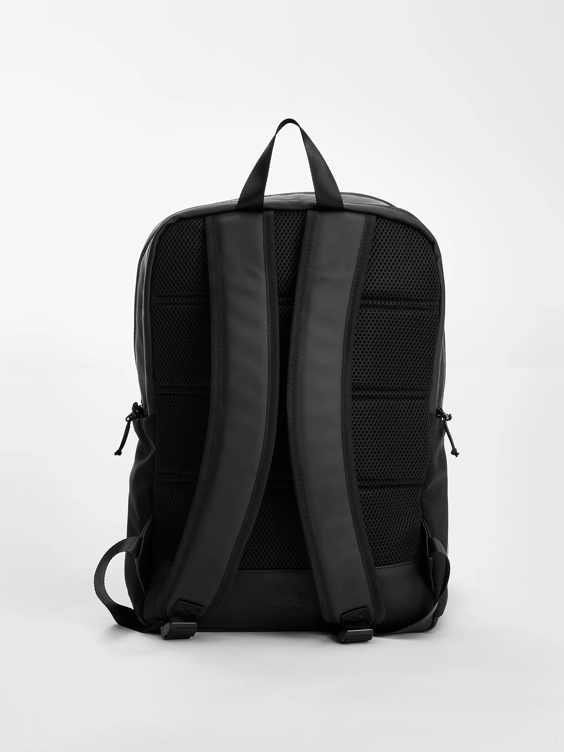 DAILY COMMUTE BACKPACK 20L BLACK - Image 3