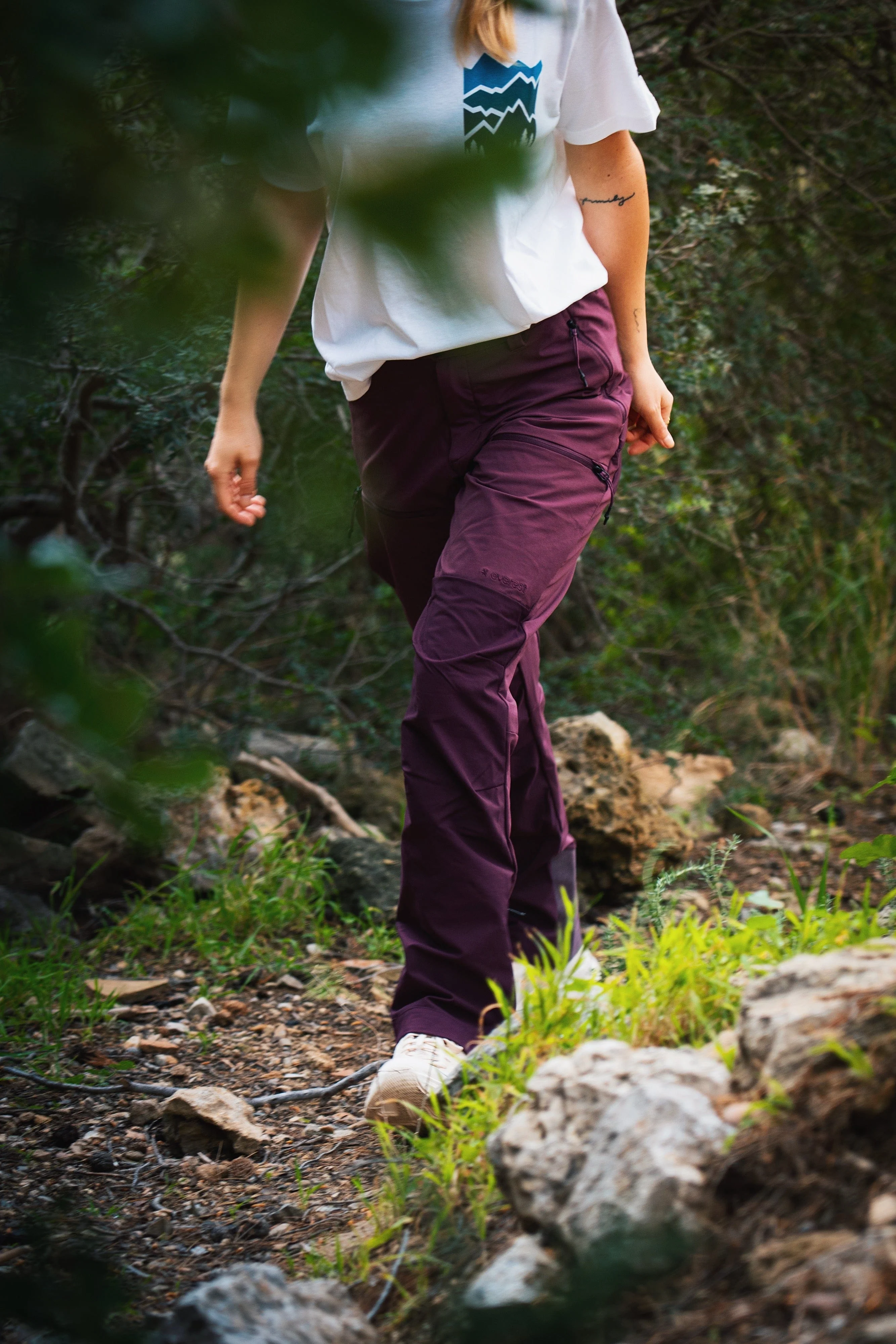 HIKE PANT MAUVE WINE WOMEN - Image 13