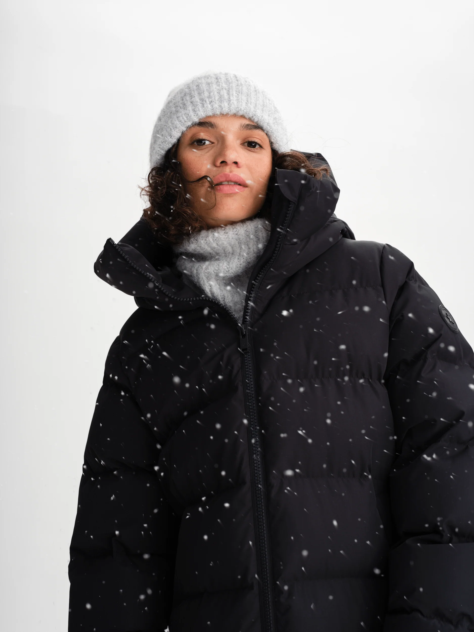JUNEAU COAT BLACK - Image 4