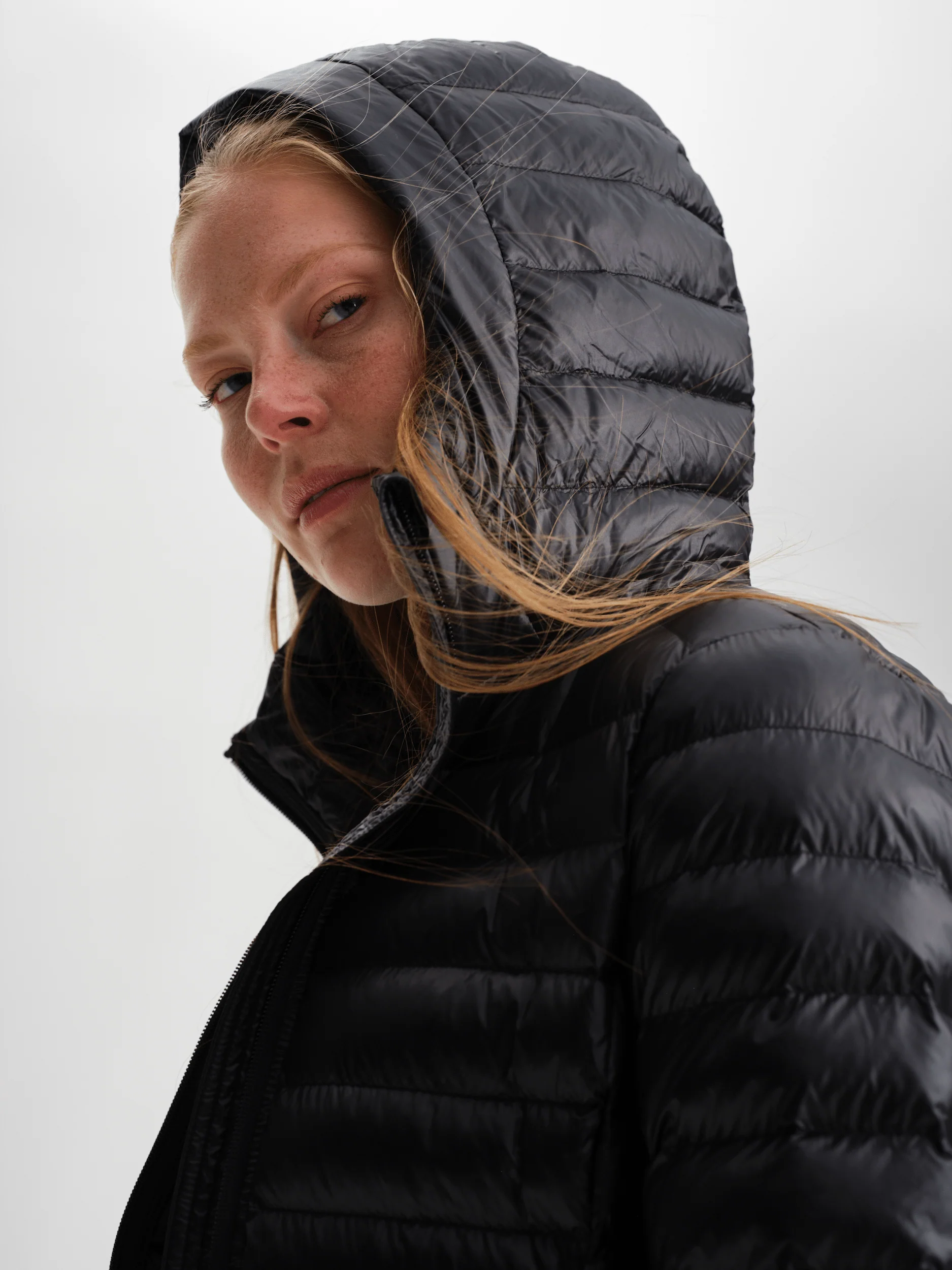 LINER MID COAT BLACK - Image 4