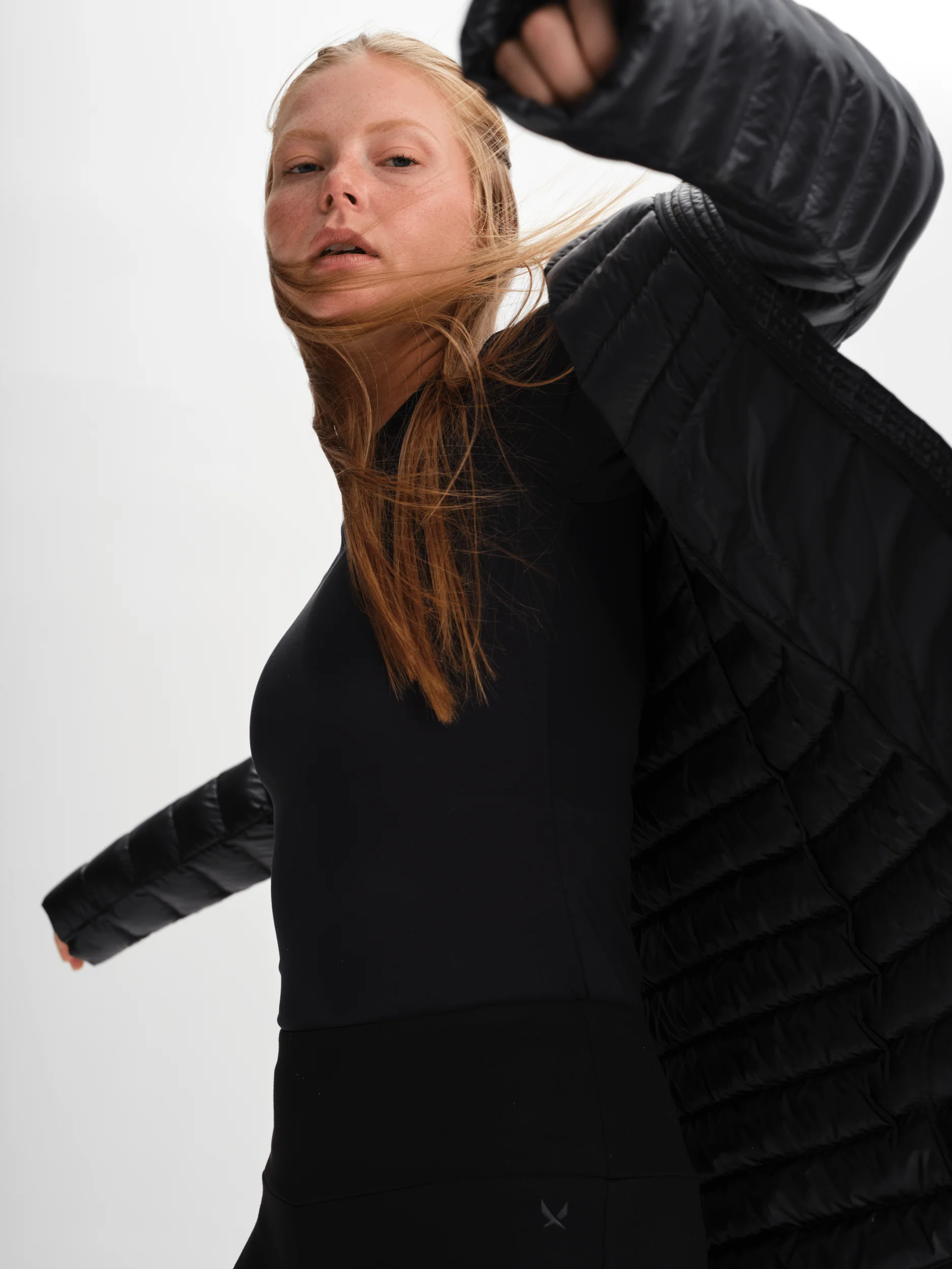 LINER MID COAT BLACK - Image 5