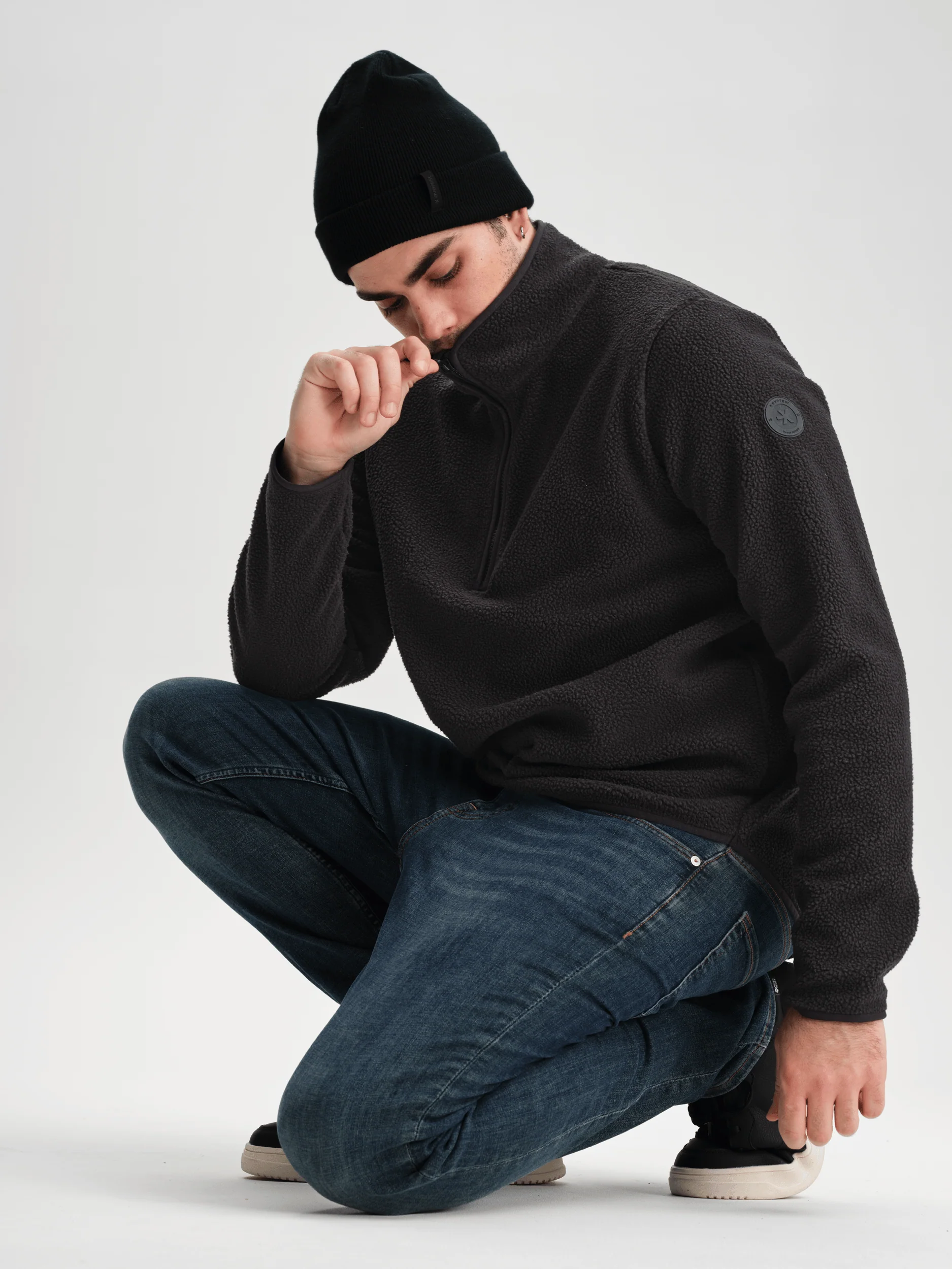 PILE HALFZIP BLACK - Image 2