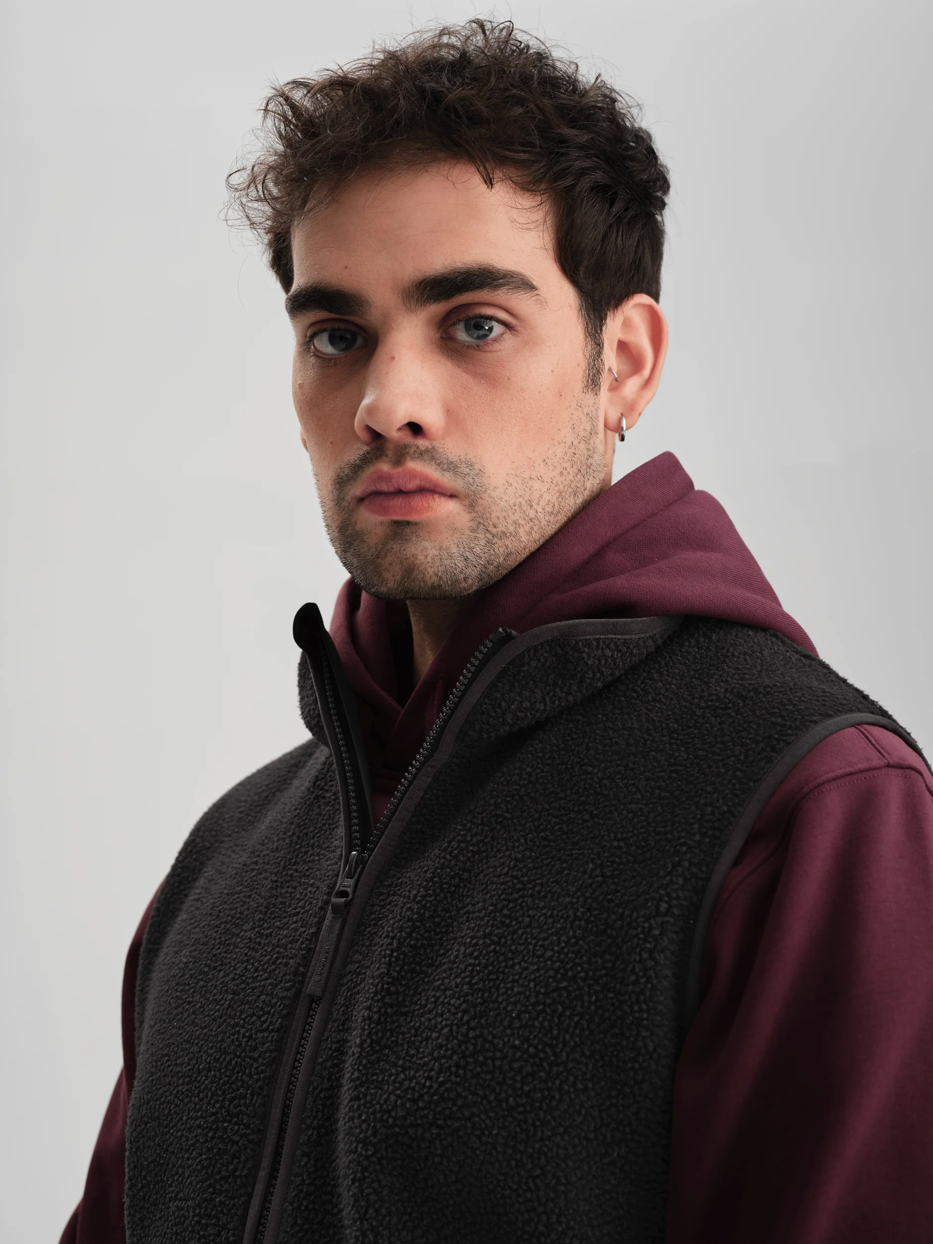 PILE VEST BLACK - Image 4