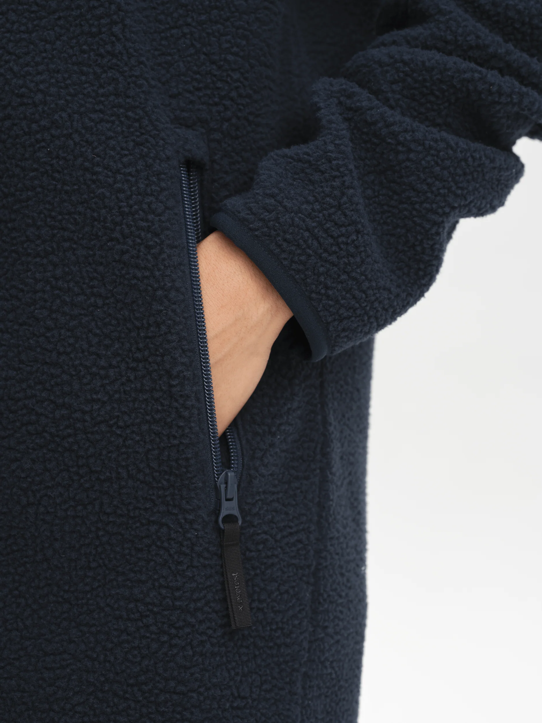 PILE LONG HOOD NAVY - Image 6
